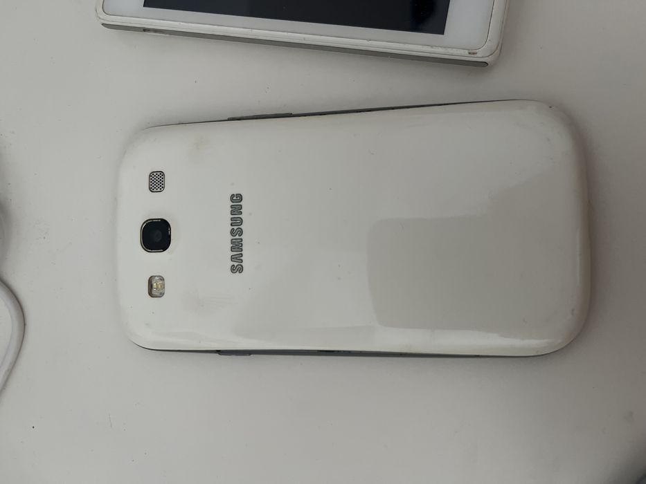 Vendo 3 telemoveis para Peças