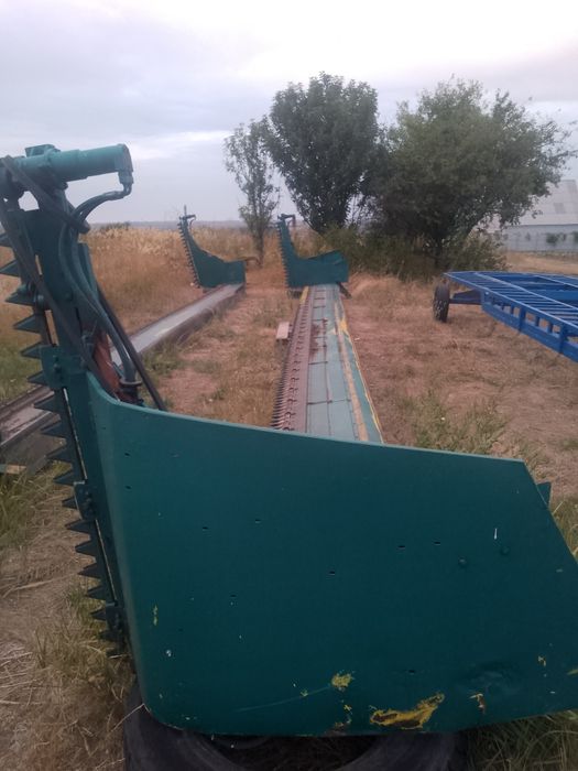 жатка Джон дір 635F з ріпаковим столом