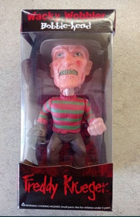 Коллекционная фигурка башкотряс Freddy Krueger 