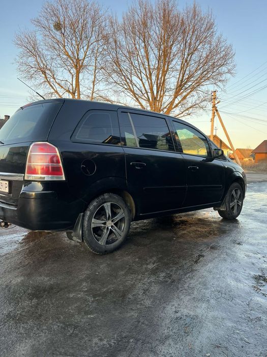Продам Opel Zafira B