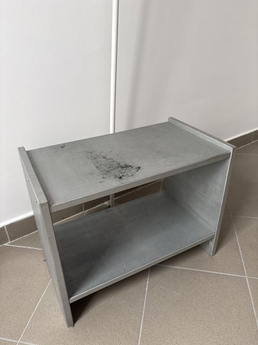 Mały stolik szary oddam za darmo