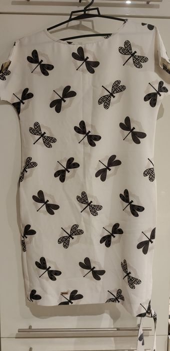 Sukienka w ważki r.S