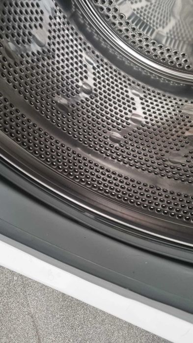 Máquina de Lavar Roupa Candy 8Kg - Eficiencia energética: A - 1400 rpm