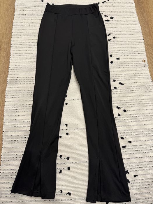 Spodnie legginsy z rozcięciem xs