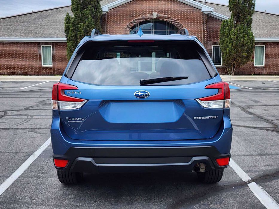 Subaru Forester Premium      2022