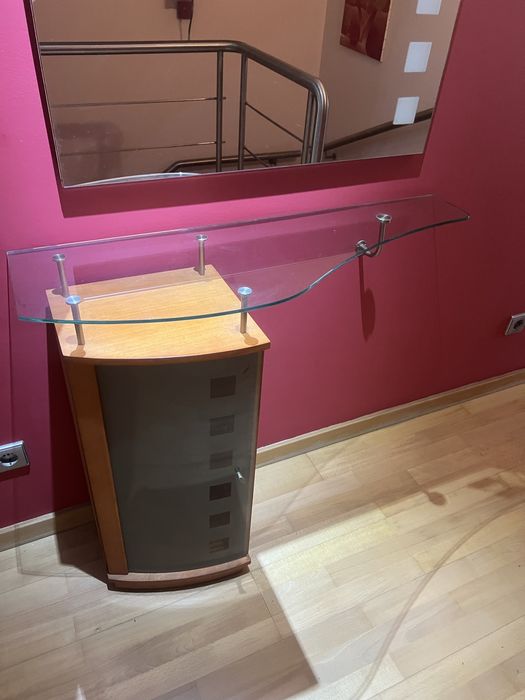 Movel de entrada, mais espelho