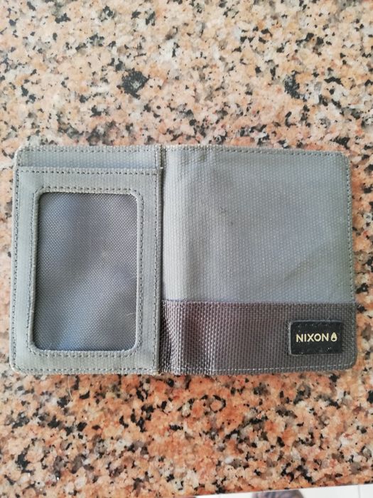 Carteira NIXON nova
