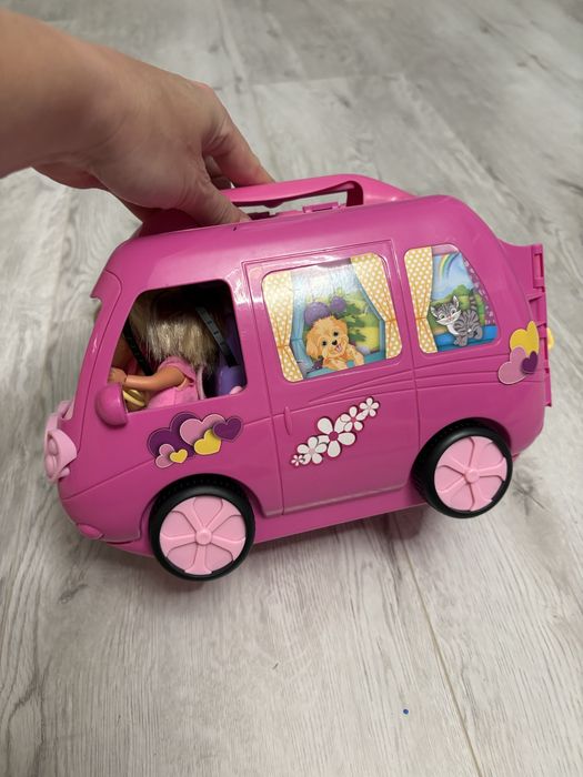Kamper Barbie z akcesoriami i lalkami