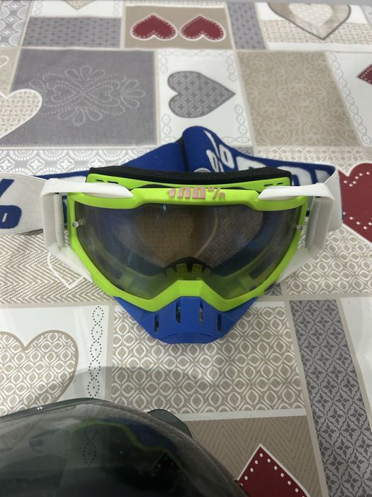 Capacete para bicileta e mota