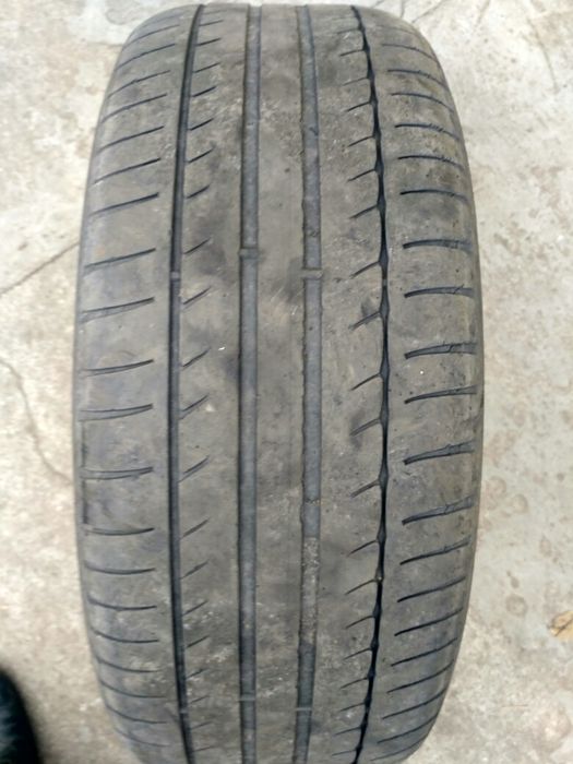 Продам резину Мишелен 215 50 r 17.