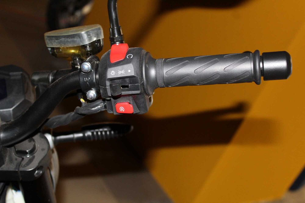 Мотоцикл SPARK SP200R-33