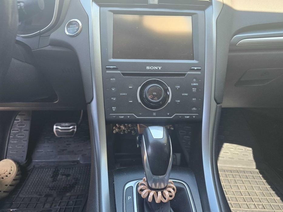 Авто Ford Fusion 2014