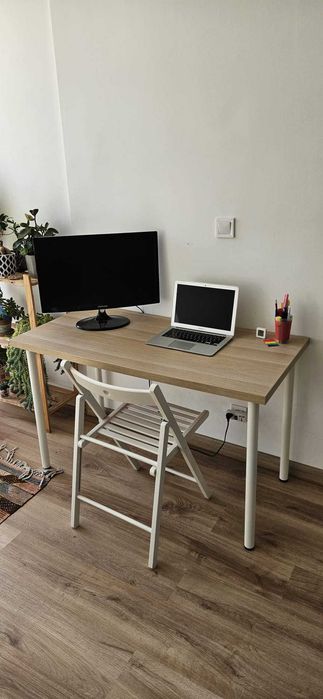 Mesa secretária (2 mesas disponíveis)