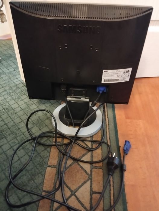 Monitor Samsung 17 cali