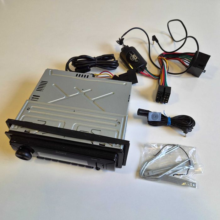Zestaw - SONY DSX-GS80 radio samochodowe Bletooth USB mp3 + srerowanie Renault Megane ii ph1