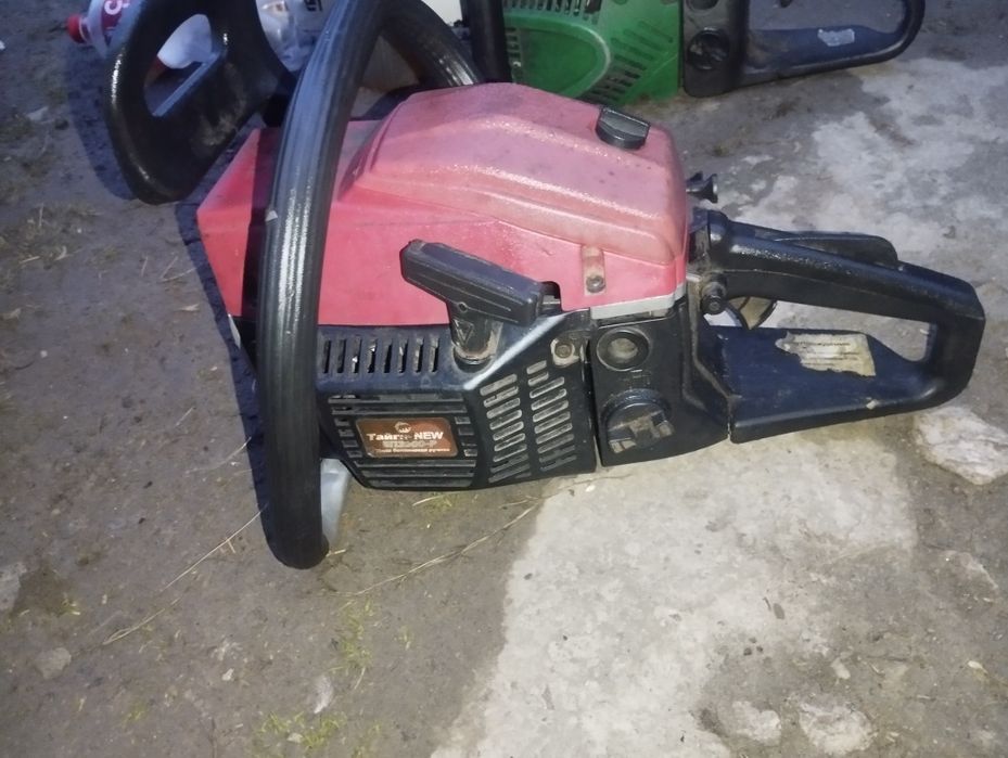 Продам бензопилу