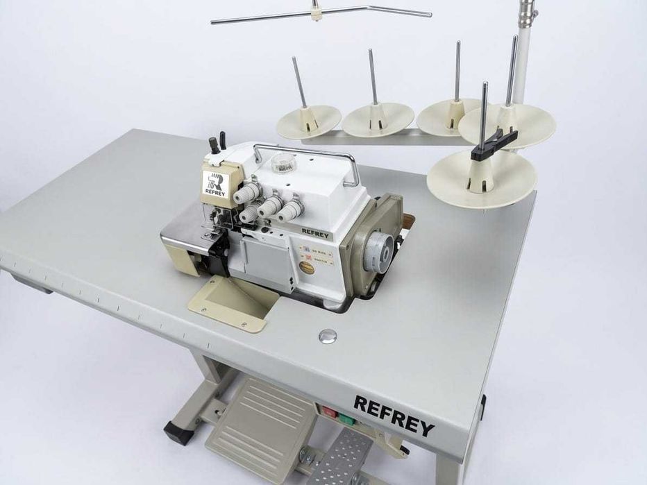 Máquina Industrial Corte e Cose (Overlock) REFREY SH-6000