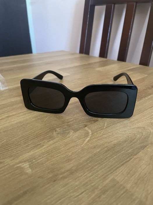 nowe czarne okulary przeciwsłoneczne