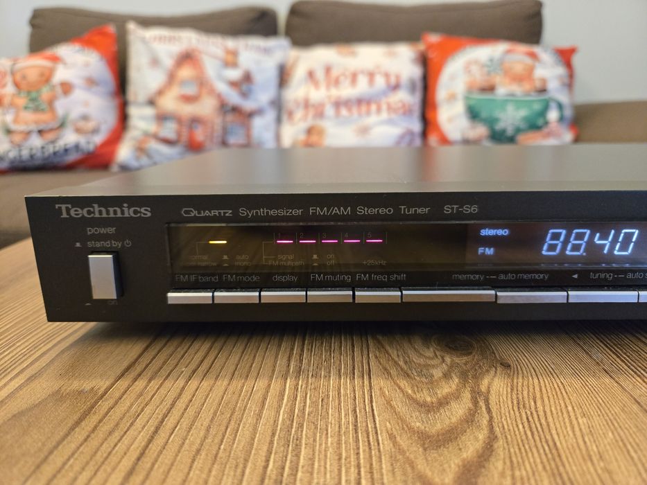 Technics ST-S6 radio