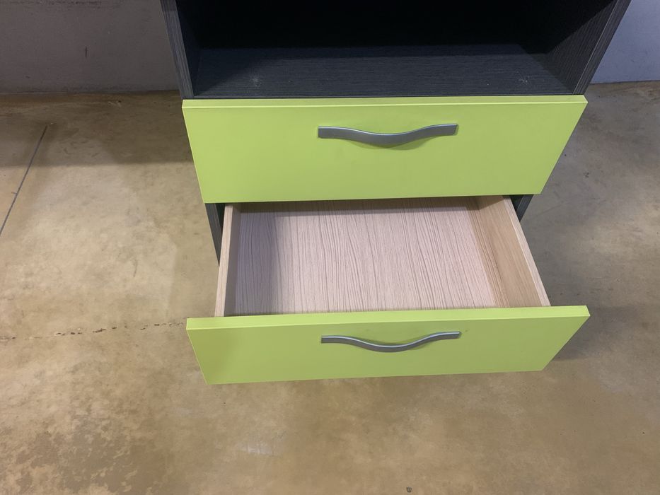 Secretária Usada em Bom Estado