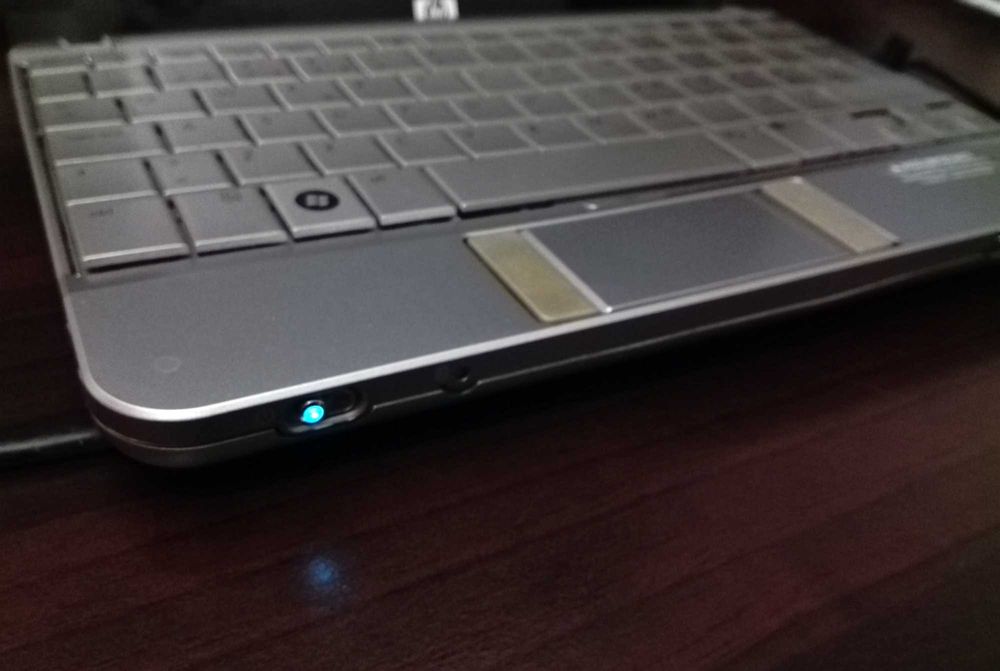 Computador portátil HP 2133 Mini-Note PC (Model: KX868AT)64740305494019121