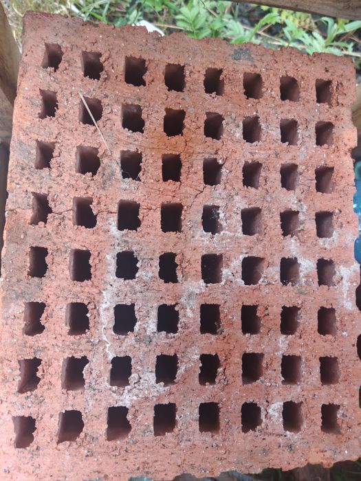 Pustak ceramiczny akustyczny