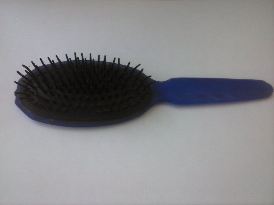 расческа                      .