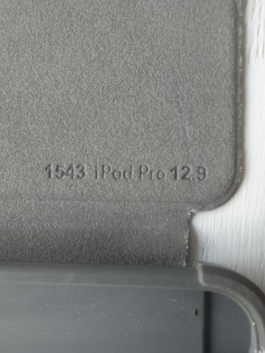 Чехол б/у для iPad Pro 12.9