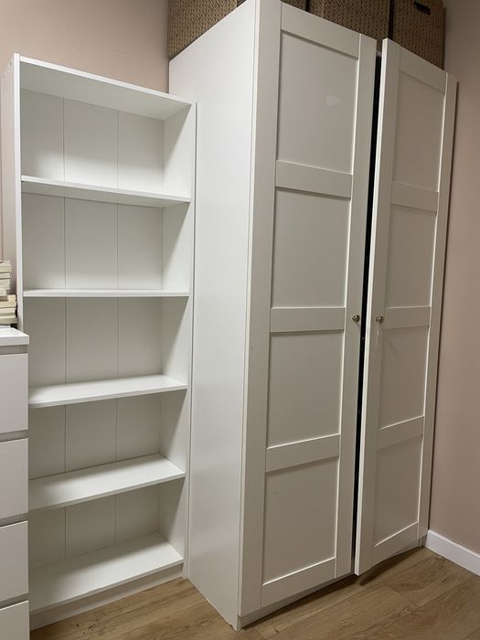 REZERWACJA Sprzedam komplet mebli IKEA: szafa + regał na książki (kolor biały)