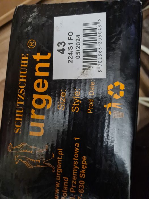 Buty robocze z czubkiem metalowym