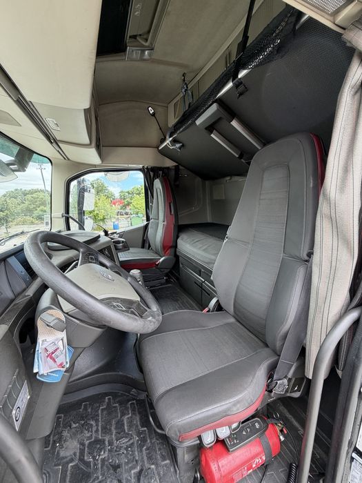 VOLVO       FH460