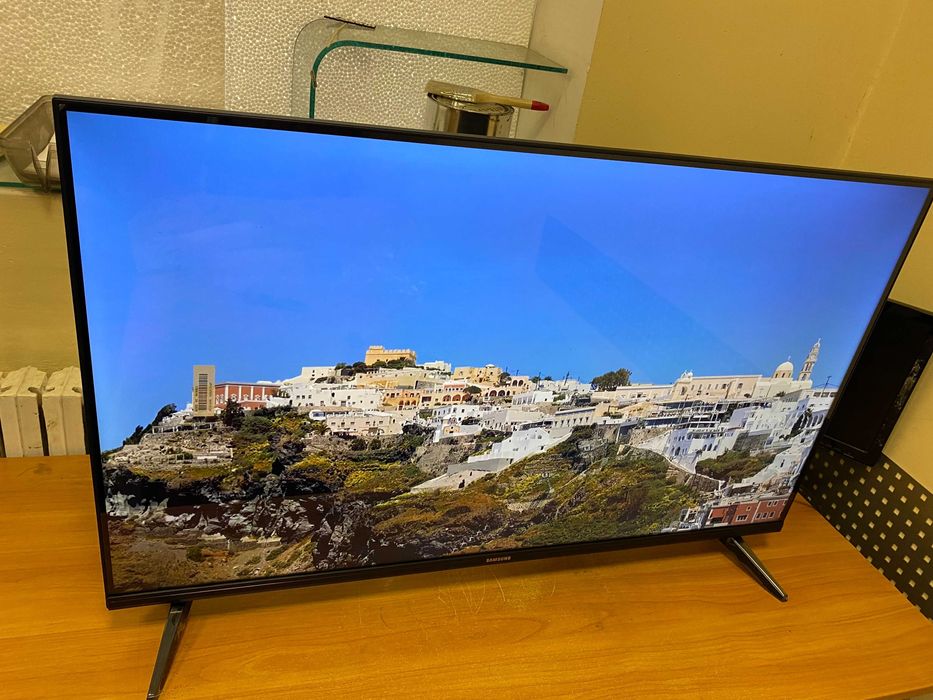 QLED телевизоры Samsung 4K SmartTV 60' ГОЛОСОВОЙ пульт 2/16GB Корея