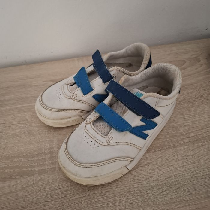 buty dziecięce sportowe w rozmiarze EU 26,5, wkładka 17 cm