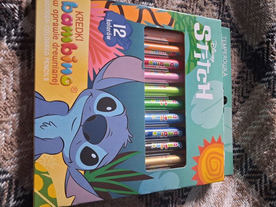Kredki Stitch bambino 12 kolorów grube w drewnianej oprawie gratis