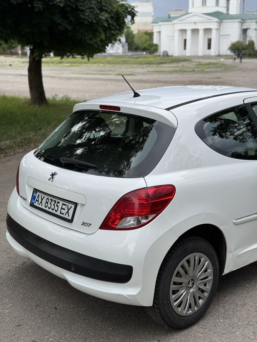 Peugeot 207 2011г.в