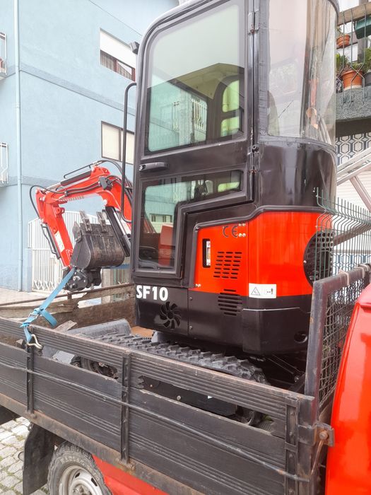 Mini Giratória  1 Ton