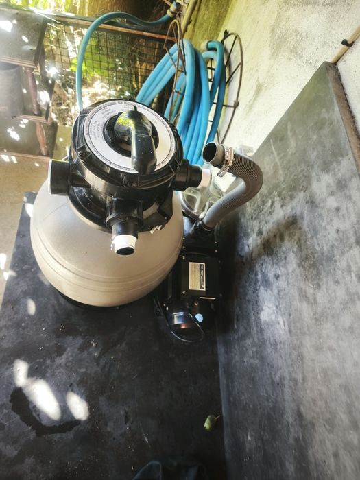 Bomba de piscina com areia (já com areia.)