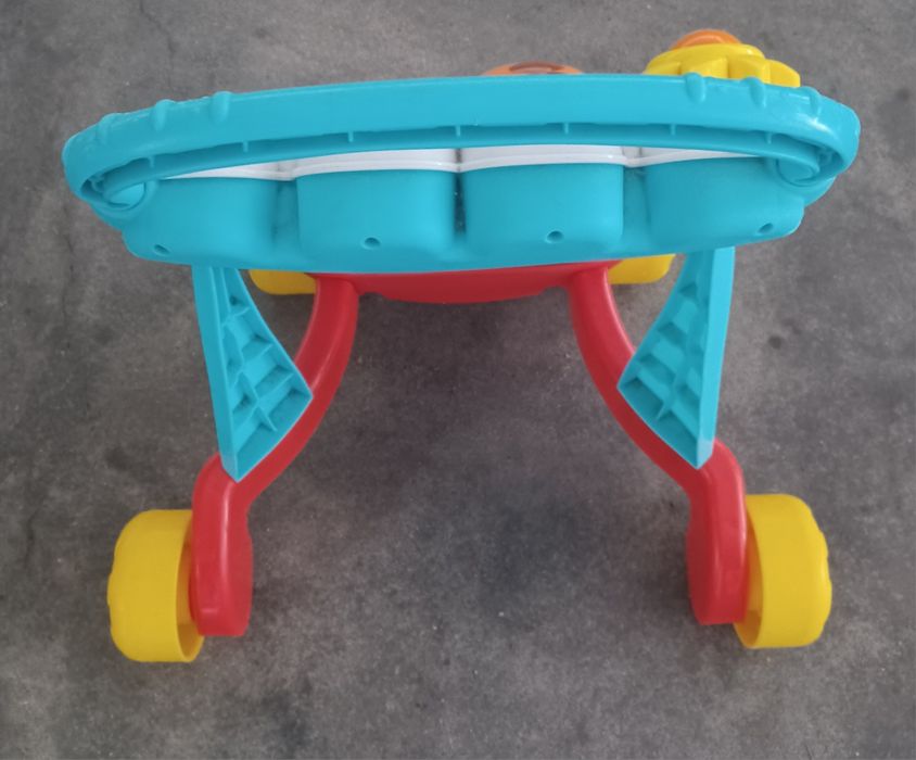 Brinquedo Chicco para criança