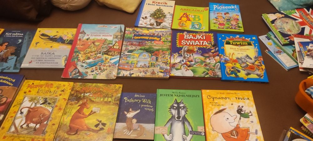 Książeczki kolorowe śliczne nowe