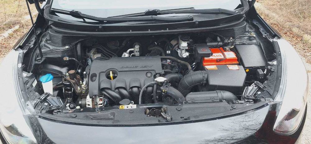 Hyundai i30 2014 (Декабрь) – Богатая комплектация, из Чехии!