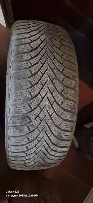 Зимова гума 205/55 R16