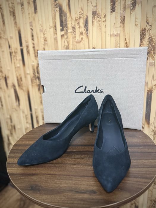 Чорні замшені лодочки  38 розмір