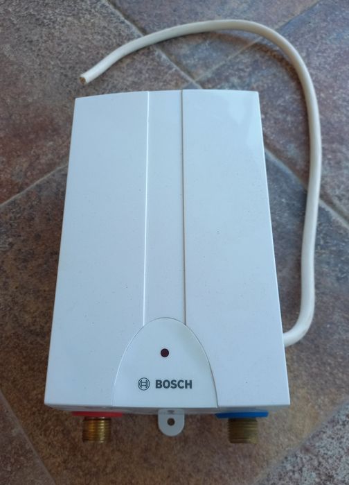 Esquentador elétrico monofásico 6,0KW Bosch TR 1000 6B
Ver detalhes do