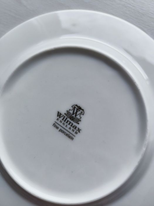 Інтер'єрна тарілка в стилі Gunia