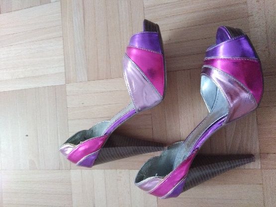 Koturny, szpilki roz. 38 Cutesygirl