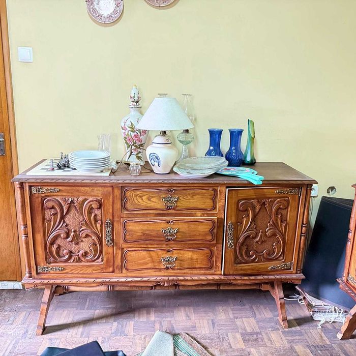 2 aparadores madeira maciça