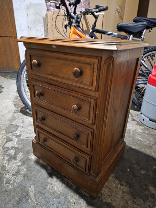 2 Mesinhas de cabeceira