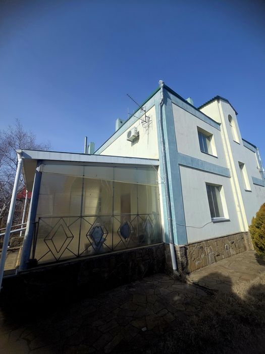 Продам добротный дом в Подгородном
