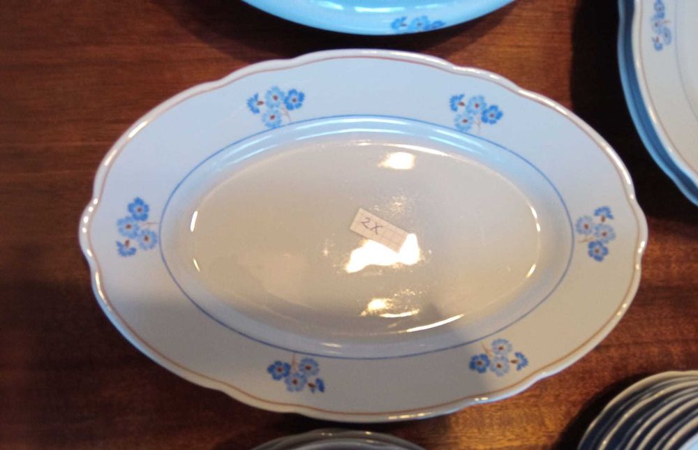 Servico de Mesa Vista Alegre - RARO - debruado a fio de OURO