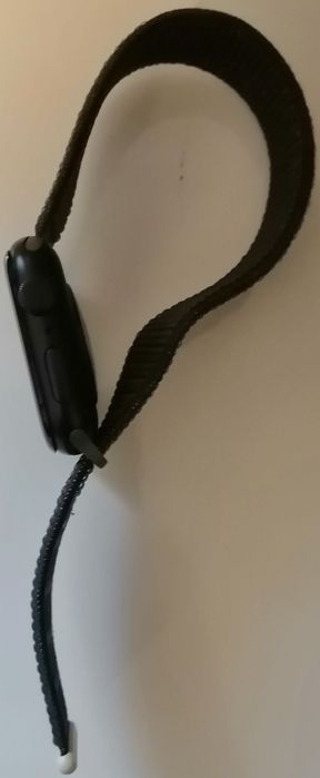 Apple Watch SE (Gen 2) 44mm- como novo, com a bateria a 100% - 2 anos de garantia